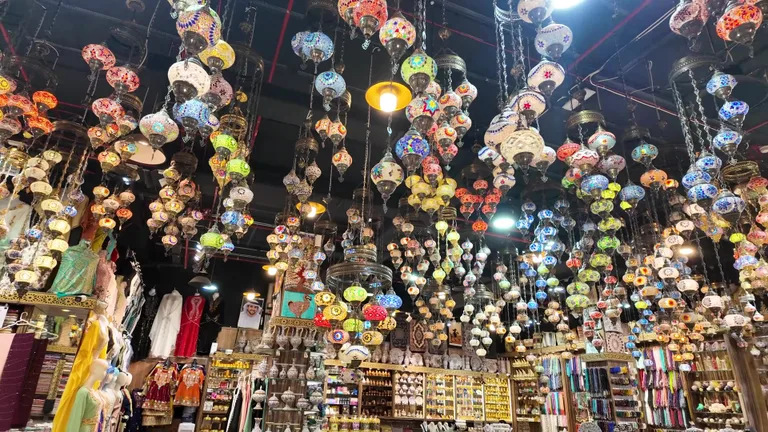 Вид на Голд Товк — маршрут по знаковым местам Дубая.