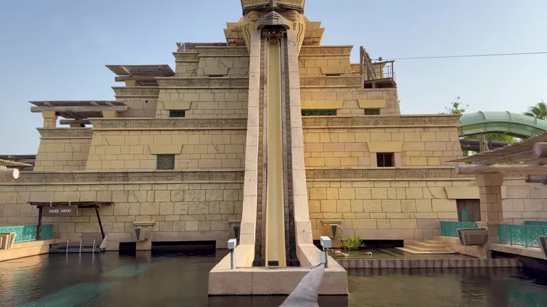 aquaventure waterpark в Дубае.